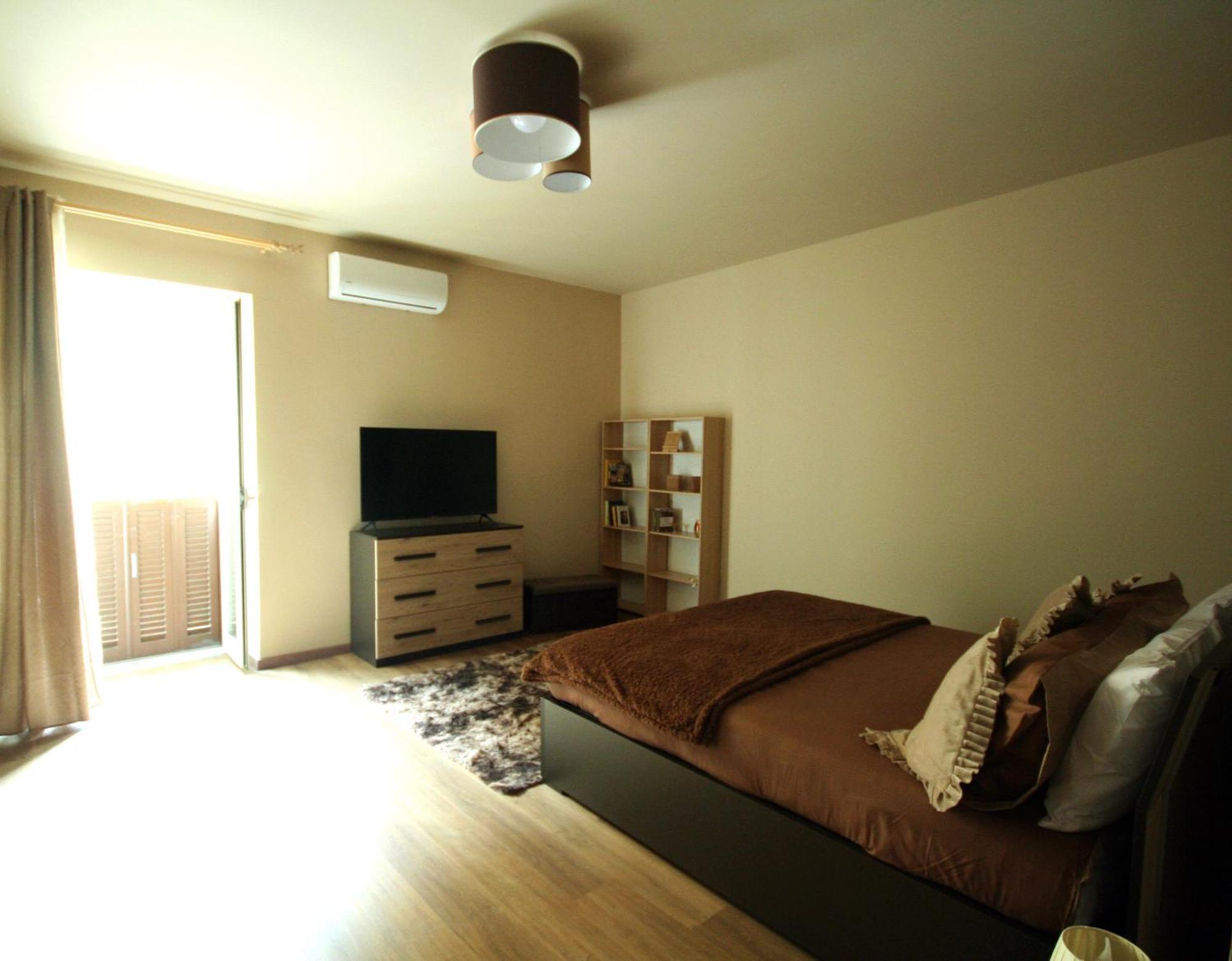 Casa Vacanze Oikia - Room Girasole Napoli Bagian luar foto