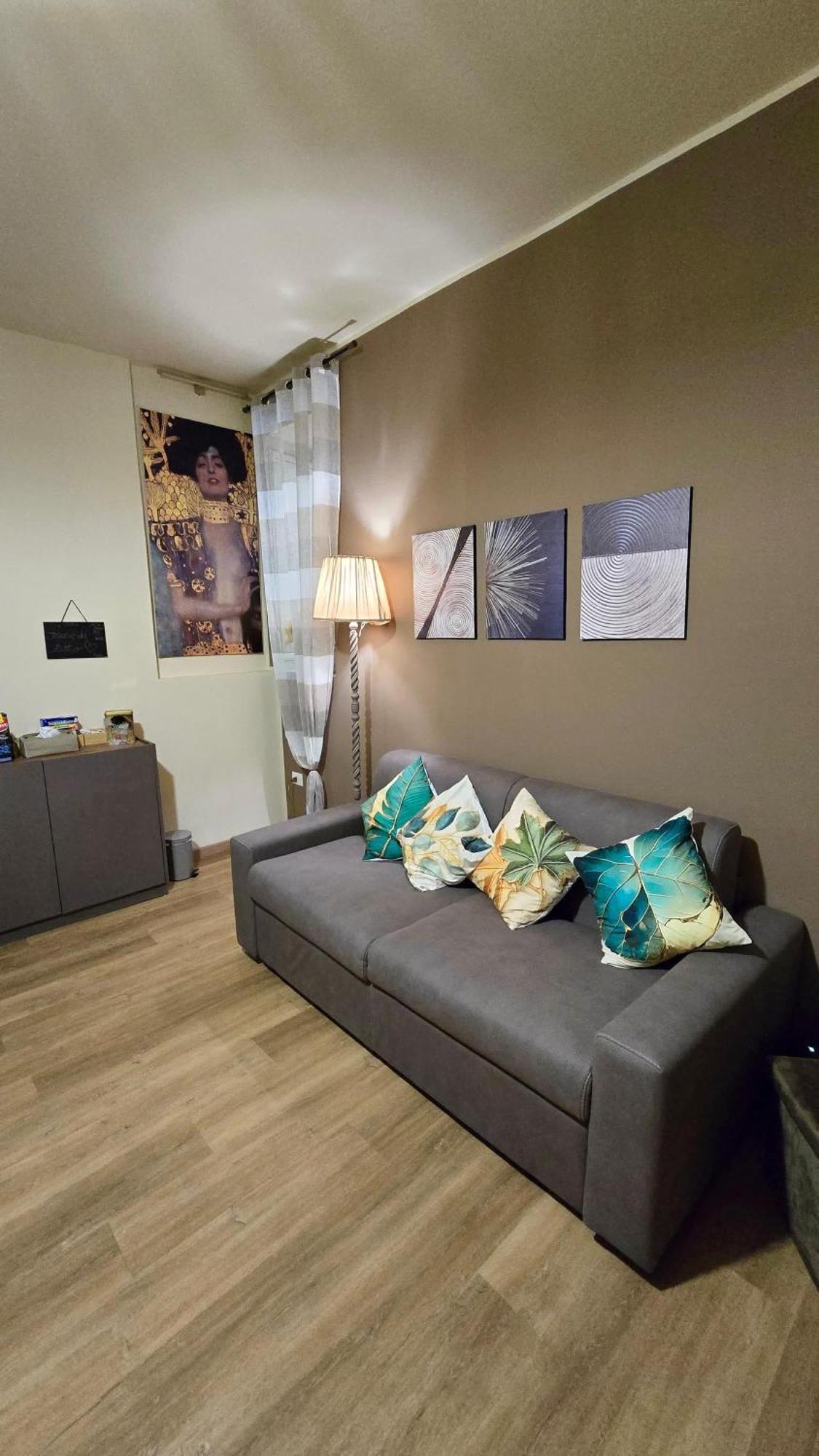 Casa Vacanze Oikia - Room Girasole Napoli Bagian luar foto